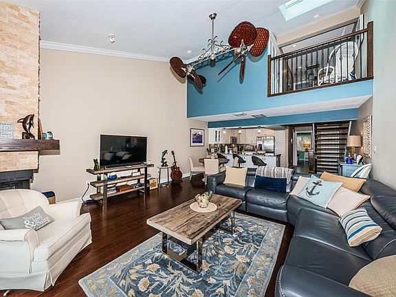 5th image of 2515 Bay Blvd #A