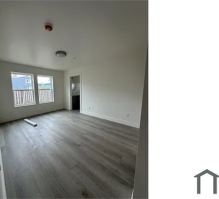 3 bed, 1100 sqft, $3,300 — Photo 4