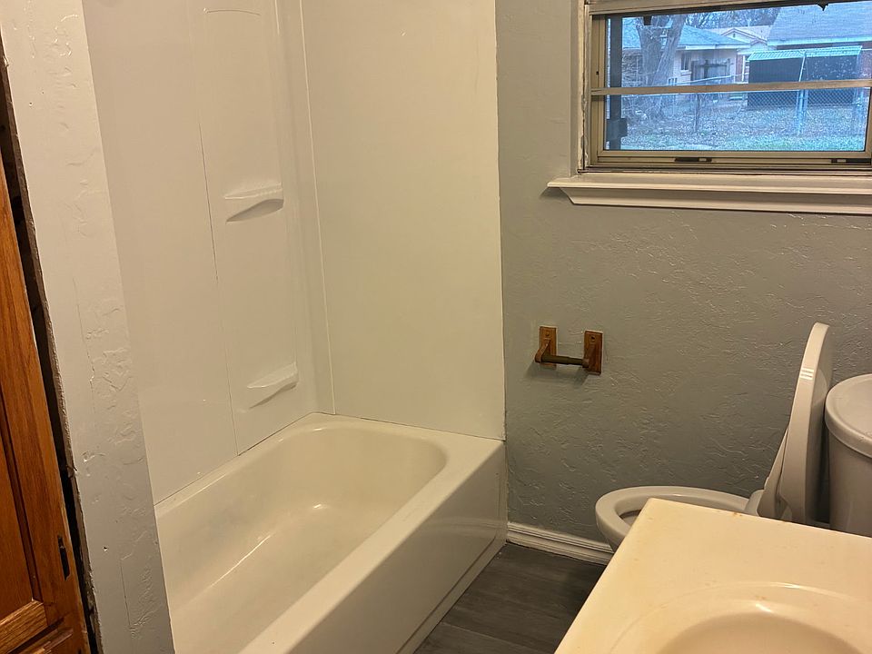 1st image of 913 Juniper Ave