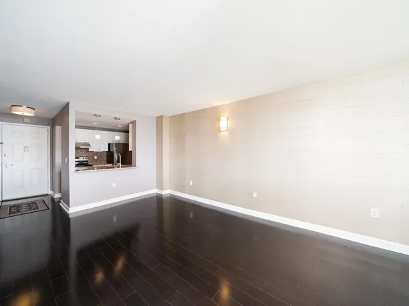 20 2nd St, Jersey City, NJ