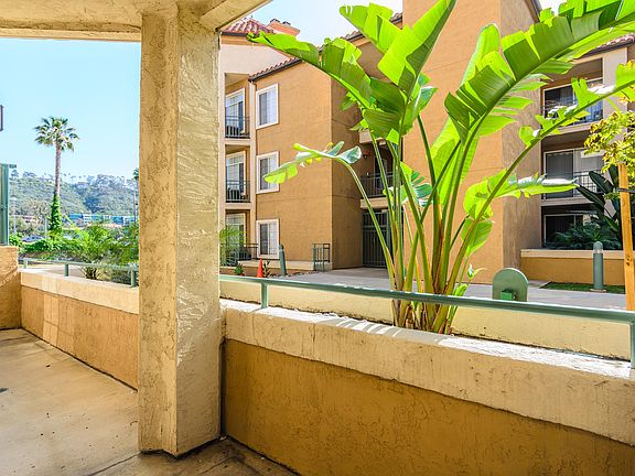 5th image of 2250 Camino De La Reina #6104
