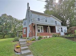 18 Packer Ave, Whitehall, PA 18052