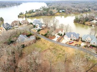 14007 Point Lookout Rd, Charlotte, NC 28278
