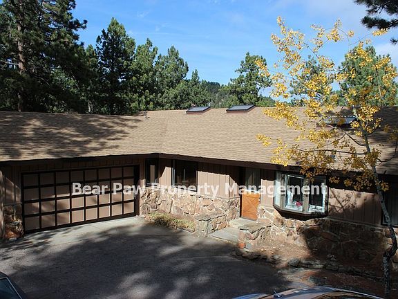 2nd image of 29783 Canterbury Cir