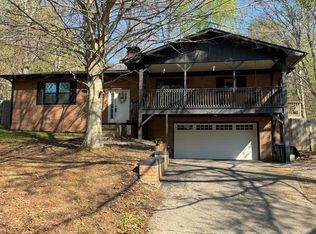 140 Teague Ln, Jacksboro, TN 37757