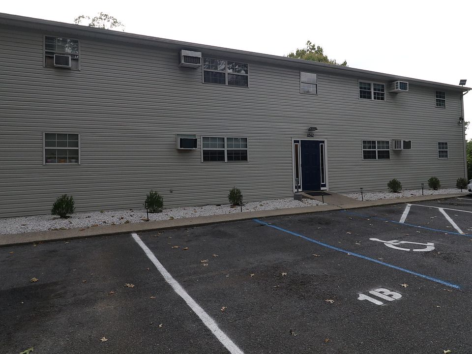 1st image of 1842 Rock Cliff Dr #2D