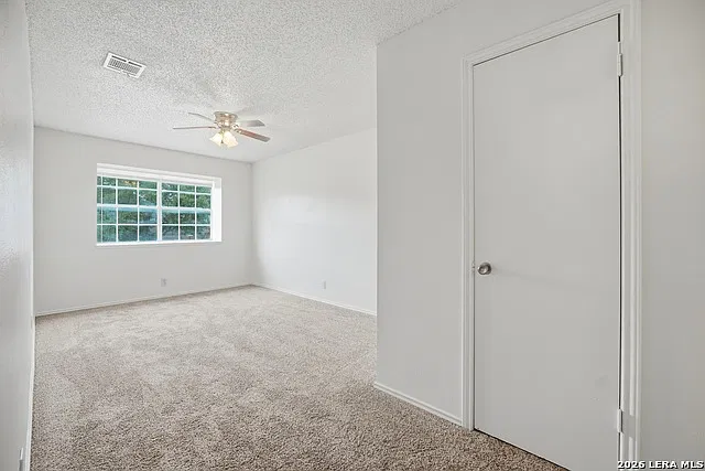 3 bed, 2.5 bath, 1202 sqft, $1,450 — Photo 4