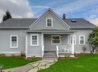 14 NE Peterson St, Poulsbo, WA 98370