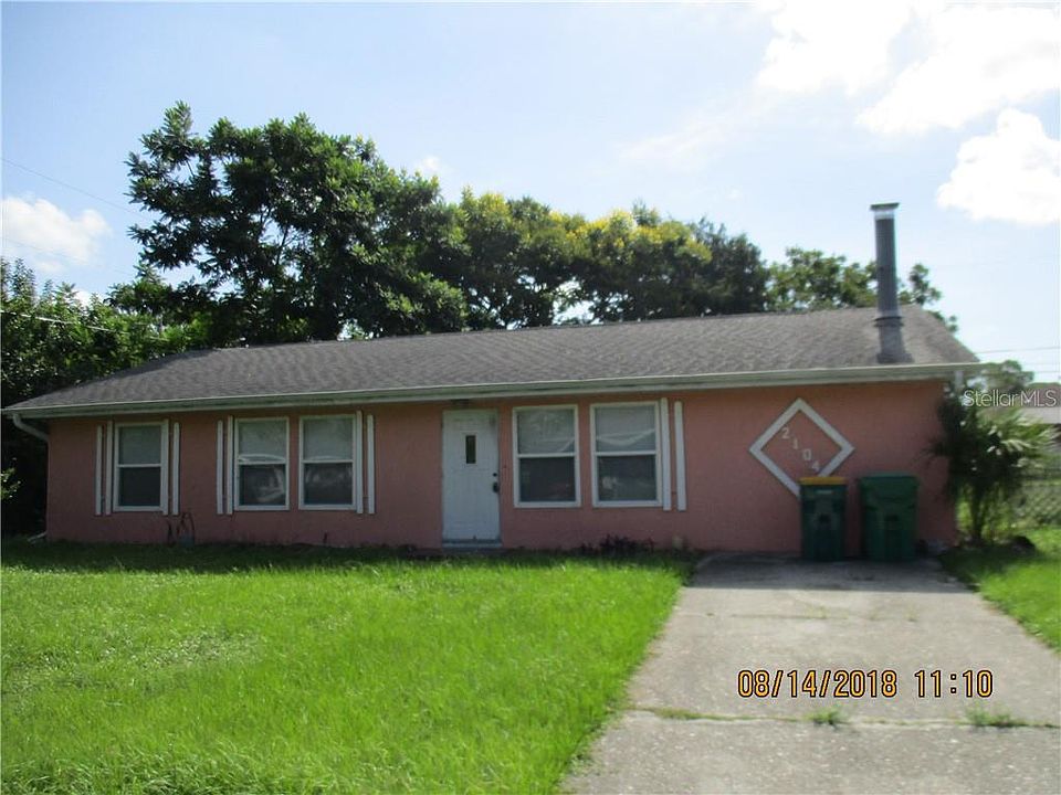 1st image of 2104 Carnac St