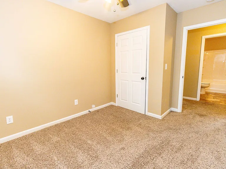 801 N Wester Ln — Photo 10