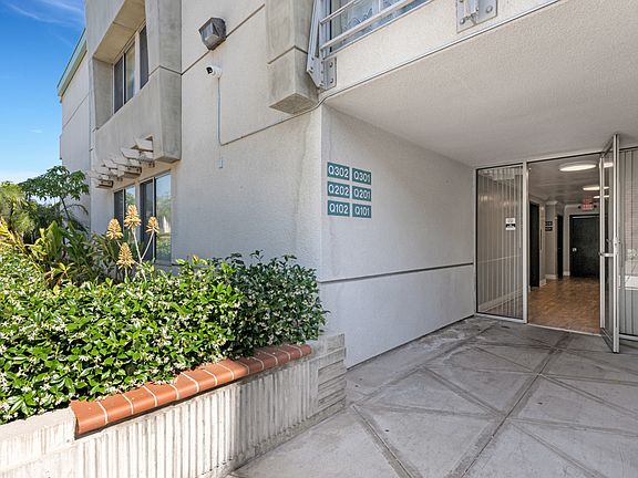5th image of 5301 Balboa Blvd Unit Q302