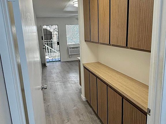 3rd image of 4260 44th St APT 214