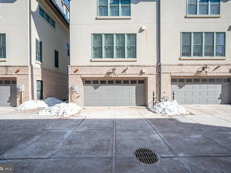 1126 N Stuart St — Photo 18