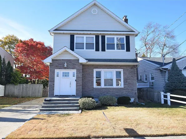 2860 Clarendon Road, Oceanside, NY 11572
