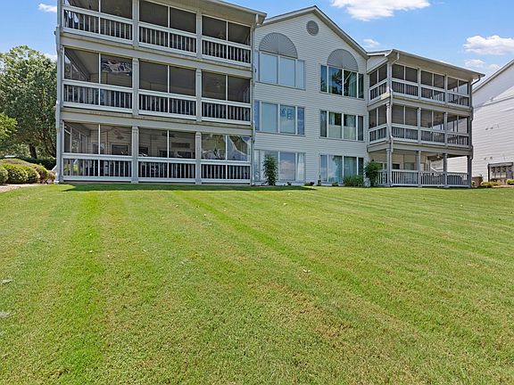 2nd image of 200 Pleasant Pl APT C2