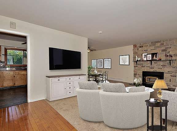4th image of 2622 Jacquelyn Ln