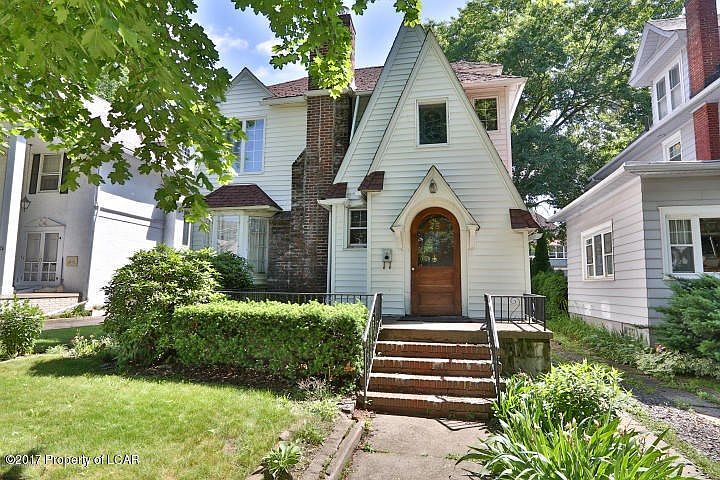 28 Virginia Terrace