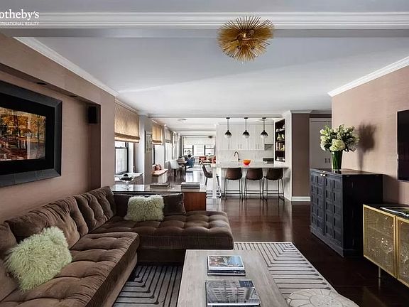 5th image of 1036 Park Ave #12DE