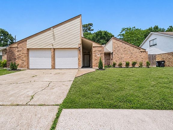 2nd image of 5323 Mossgrey Ln