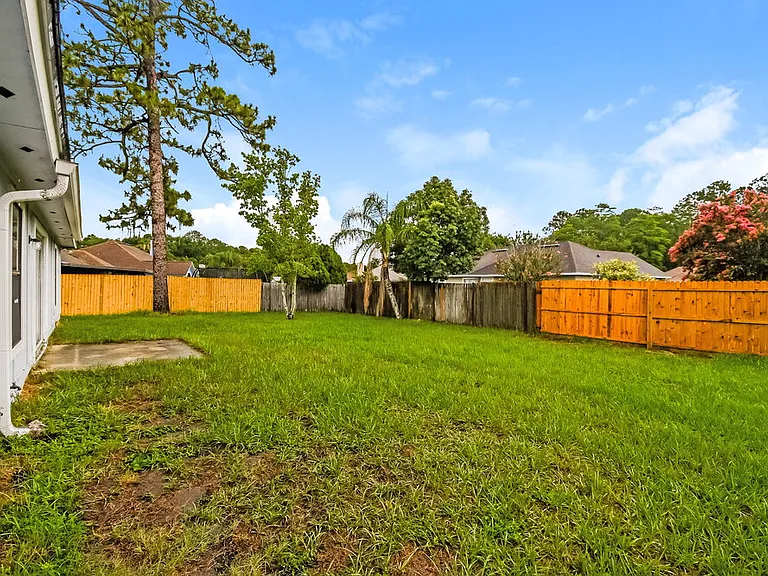 427 Federal Hill Rd — Photo 16