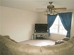 4th image of 191 Willis Dr