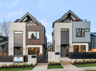 2637 W 12th Ave #2, Vancouver, BC V6K 2N2