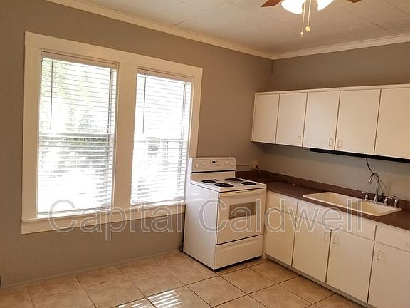 3rd image of 4104 N Ola Ave APT 2