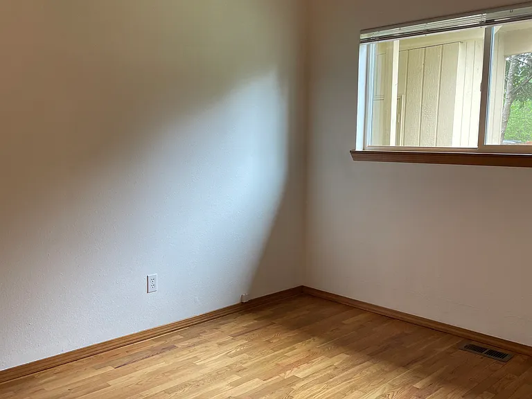 9613 Lake Steilacoom Dr SW #A — Photo 12