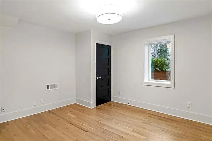 267 Beverly Rd NE — Photo 29