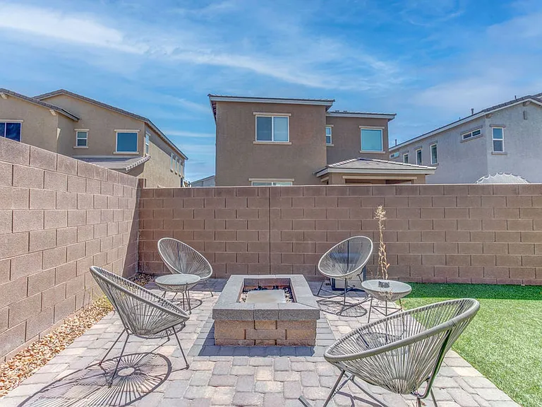 7106 Calvert Cliffs St — Photo 43