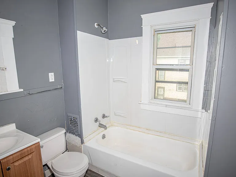 12007 Parkview Ave — Photo 10