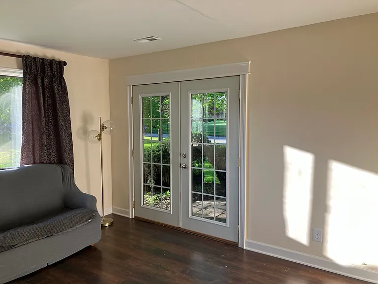 Pierce Dr — Photo 4