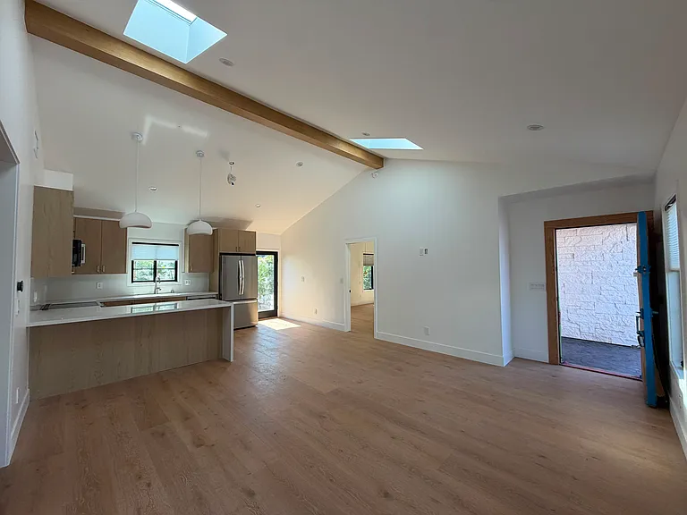 6302 Teesdale Ave — Photo 6