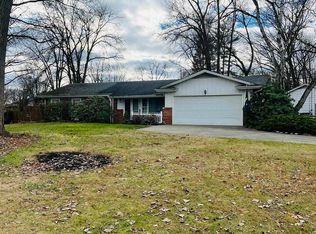 7961 Comanche Trl, Temperance, MI 48182