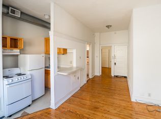 4244 Spruce St APT 2F, Philadelphia, PA 19104