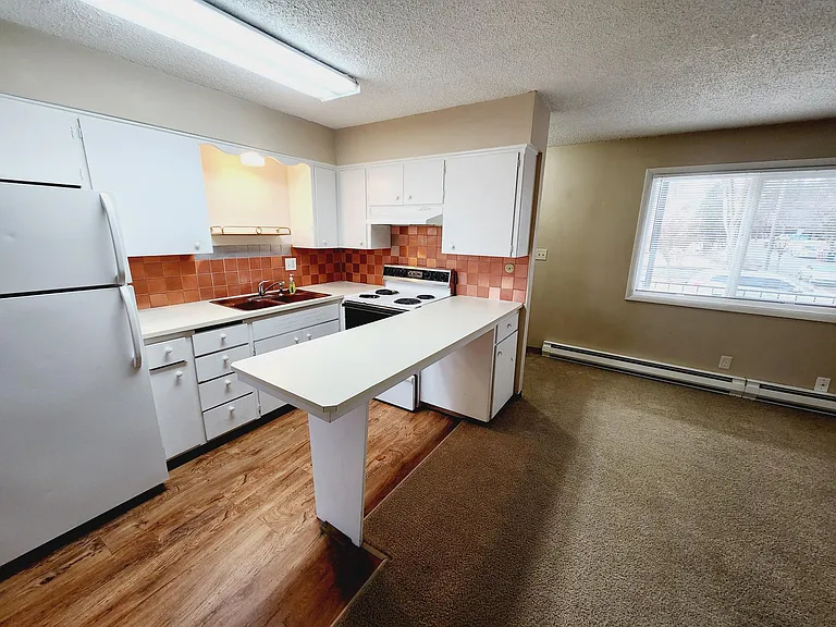 2028 W 1st Ave #1 — Photo 11