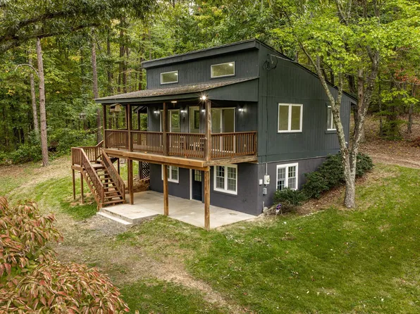 2561 Brokenback Mountain Rd, Dyke, VA 22935
