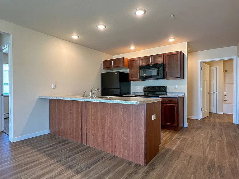 713 Caroline St — Photo 240