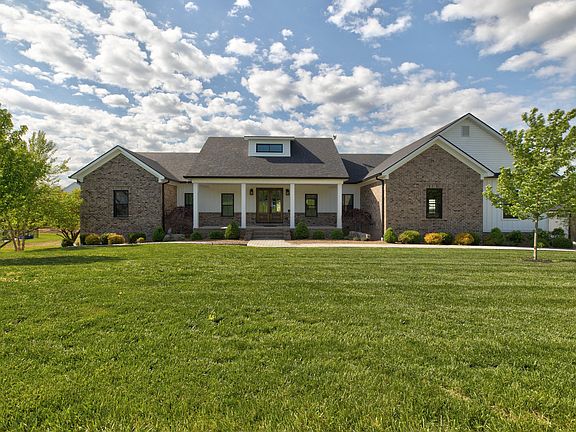 4th image of 206 Lee Oak Cir