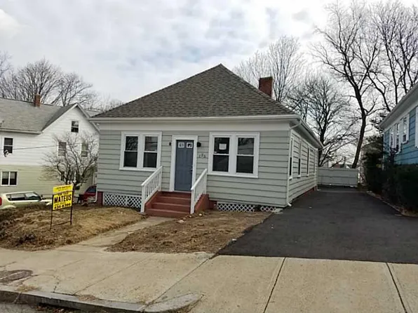 125 Hazael St, Providence, RI 02908
