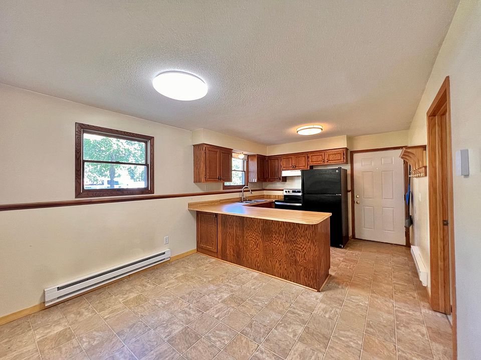 112 W Cascade Ave, River Falls, WI 54022 Zillow
