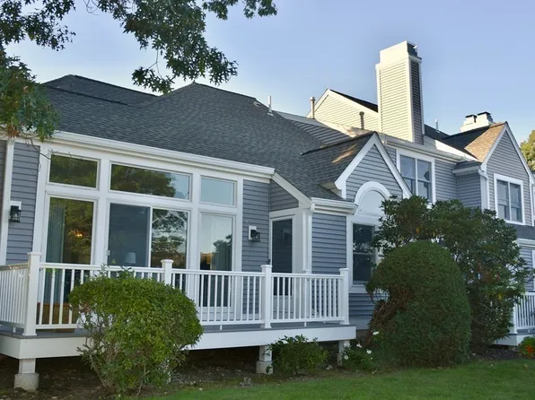 61 Hidden Bay Dr Unit 61, South Dartmouth, MA 02748