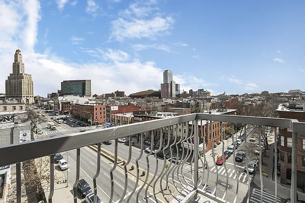 Rented by Compass | media 17