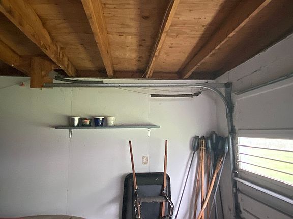 4th image of 2353 Oak Grove Pl