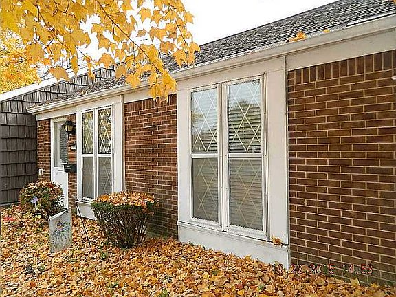 3rd image of 140 Independence Ct #B3