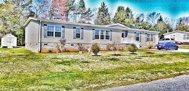 1st image of 117 Eastgate Dr #2