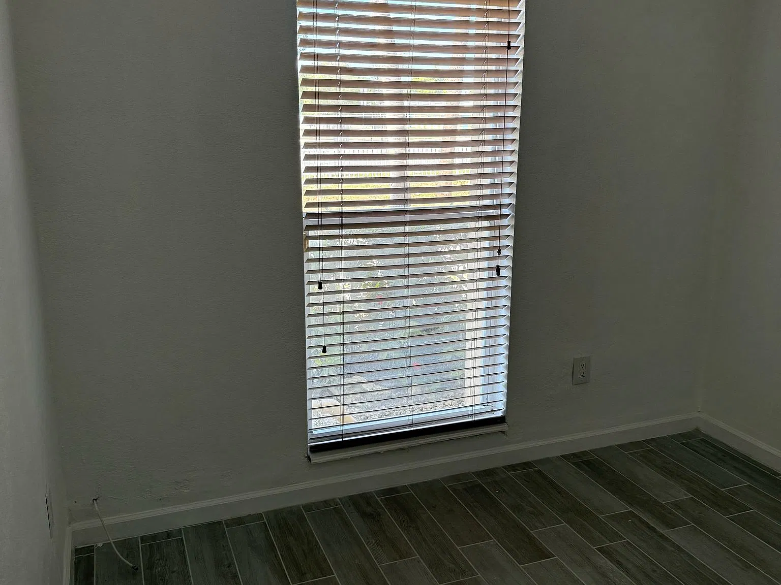 2 bed, 624 sqft, $2,050 — Photo 2