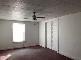 420 S 12th St APT 1, Salina, KS 67401