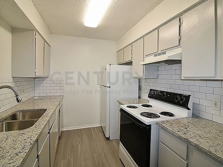 1705 Fitzgerald Ct — Photo 6