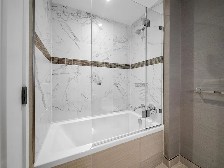 800 Avenue At Port Imperial #619 — Photo 21